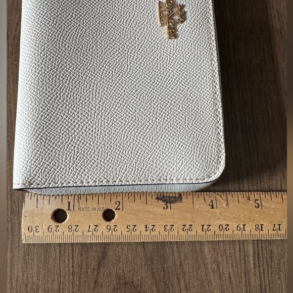 Coach Wallet - Picture 7 of 7